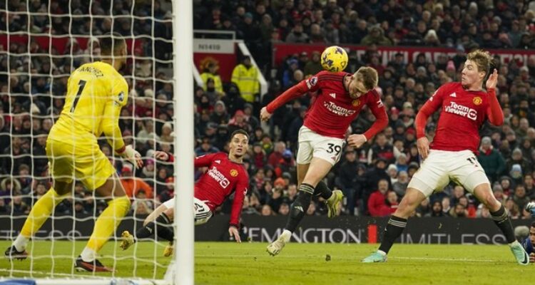 Scott McTominay mencetak gol kemenangan United atas Chelsea Foto AP Dave Thompson